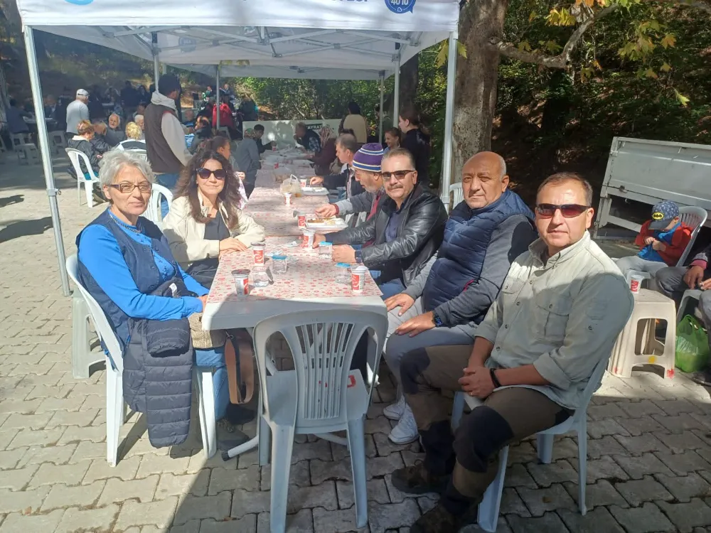 KAYMAKAM ODABAŞ, DERELİ MAHALLESİ GELENEKSEL KÖY HAYRINA KATILDI