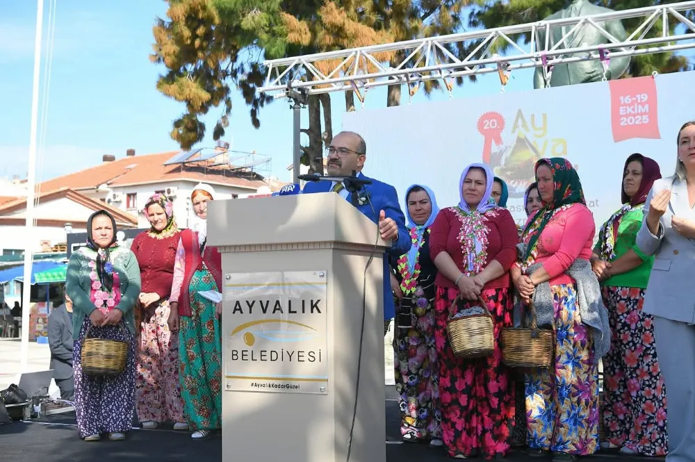 Vali Ustaoğlu Ayvalık Festivalinde