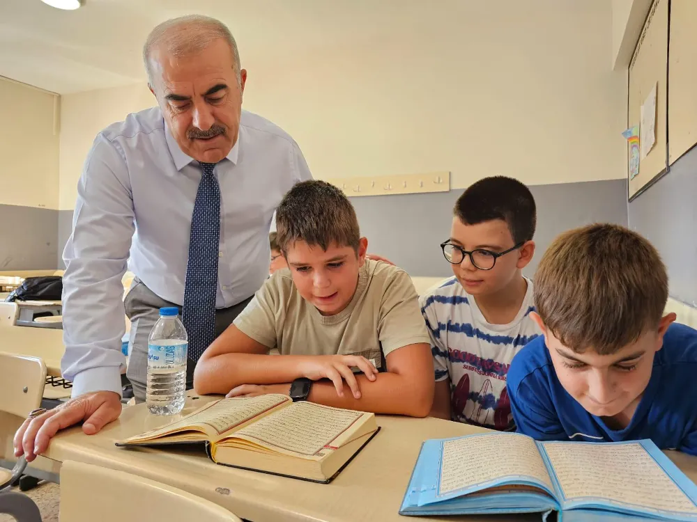 Müdür Demir Sahada