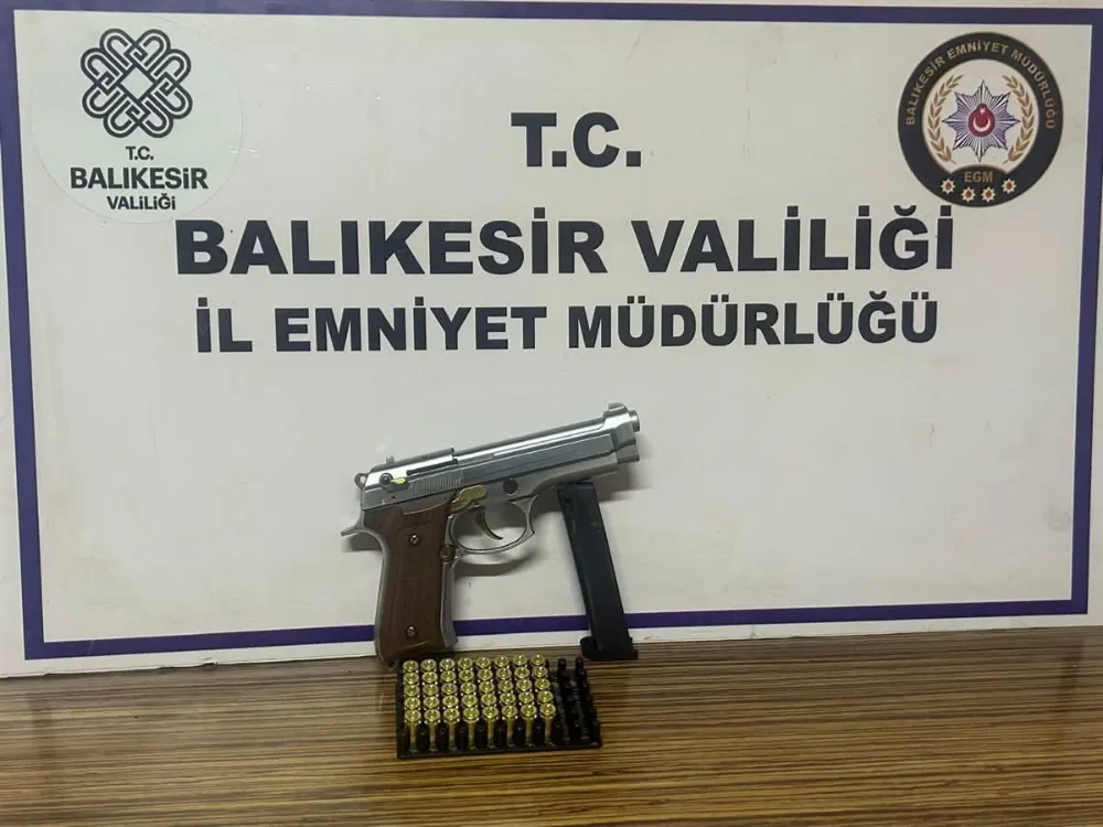 AYVALIK EMNİYETİ’NDEN ASAYİŞ, TERÖR, NARKOTİK VE HUZUR OPRASYONLARI 