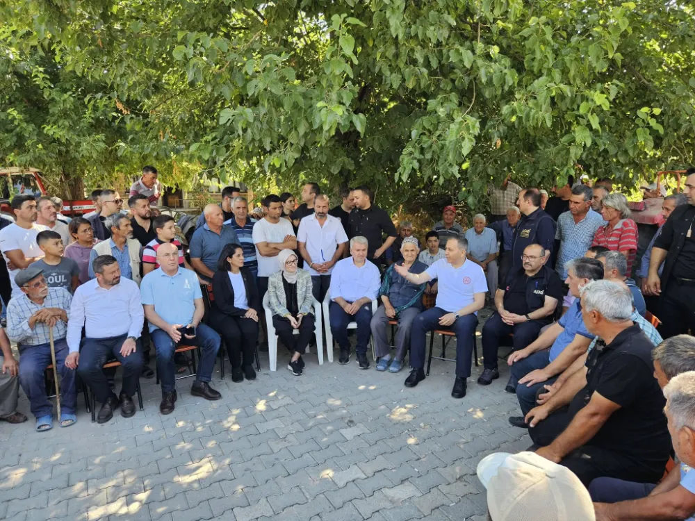 Bakan Yerlikaya  Alacaatlı Köyünü ziyaret etti 