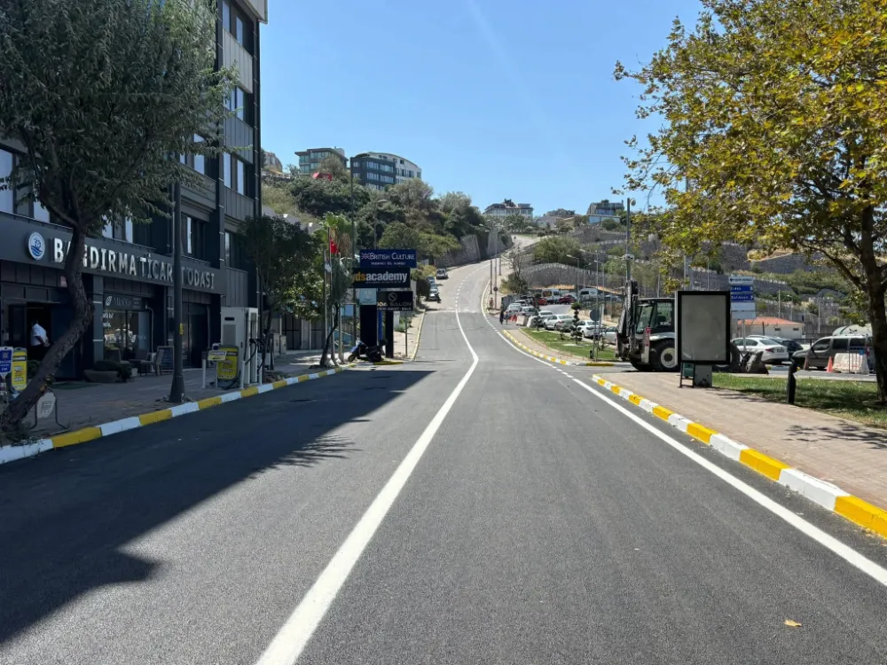 MEHMET AKİF ERSOY CADDESİ BAŞTAN SONA YENİLENDİ