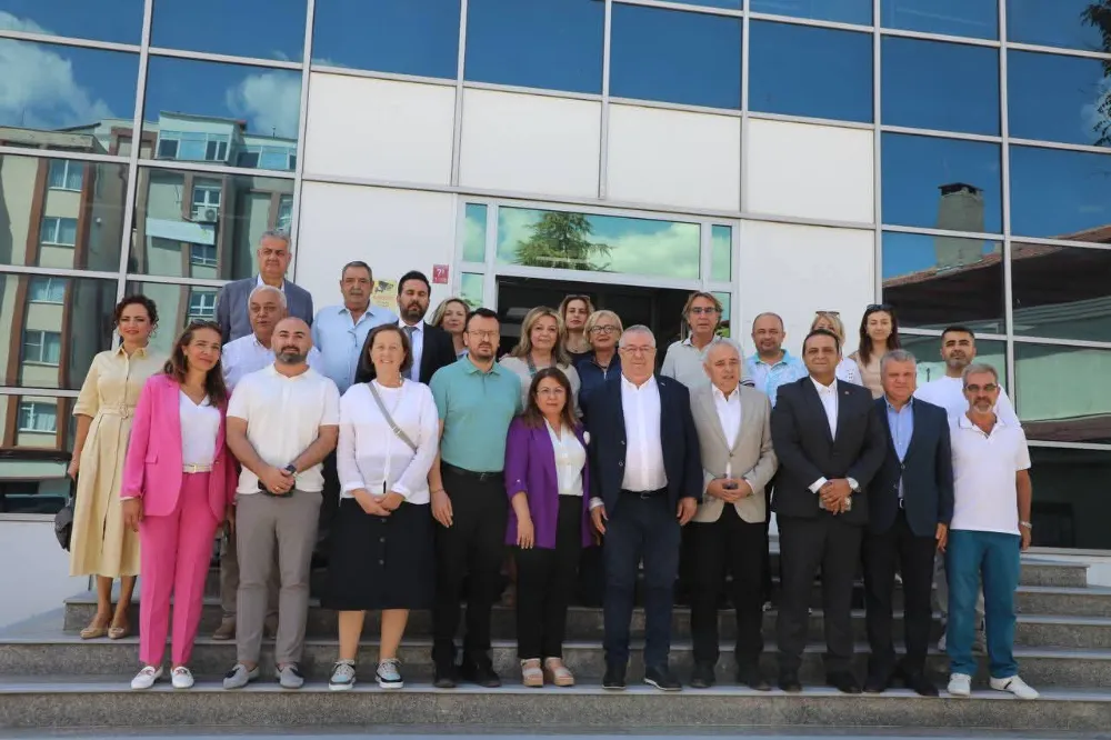 Ertaş,  Belediyede Vekilleri Ağırladı 