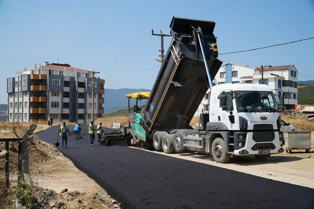 Büyükşehir’den deforme olan yollarda detaylı çalışma