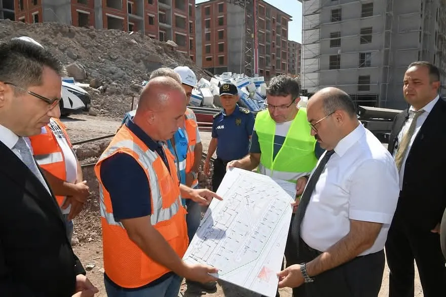 Vali İsmail Ustaoğlu Sındırgı