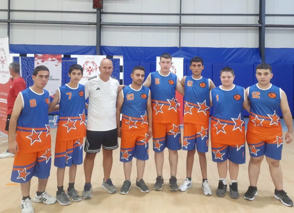 Edremit MTAL Özel Eğitim Sınıfı Basketbol Takımından Türkiye Birinciliği!
