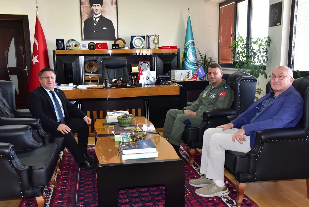 Balıkesir Garnizon ve 9’uncu Ana Jet Üs Komutanından Rektör Oğurlu’ya İade-i Ziyaret
