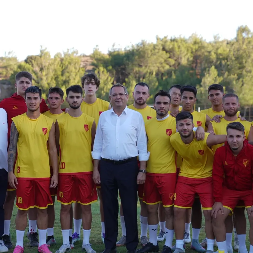 BAŞKAN ERGİN’DEN KÜÇÜKKÖYSPOR’A SEZON DESTEĞİ