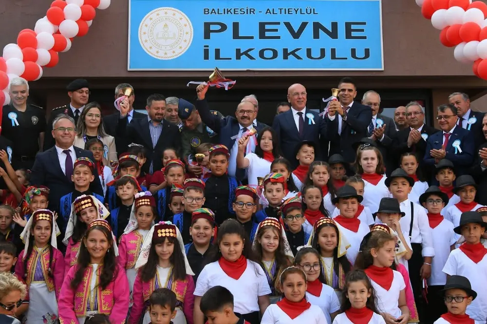 Vali Ustaoğlu ilk ders zilini çaldı 